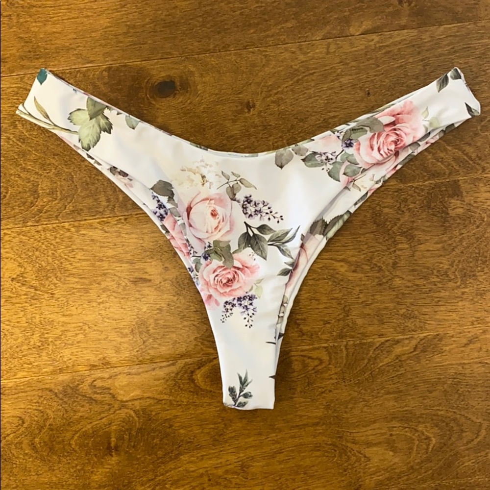Floral cheeky bikini bottom